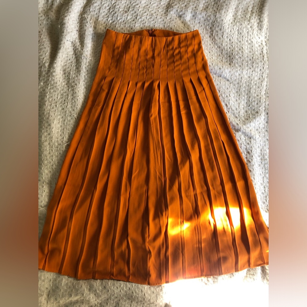 Pleated midi Skirt